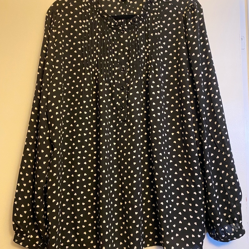 Adrianna Papell Black Buttoned Blouse with Peter Pan Collar with heart design.